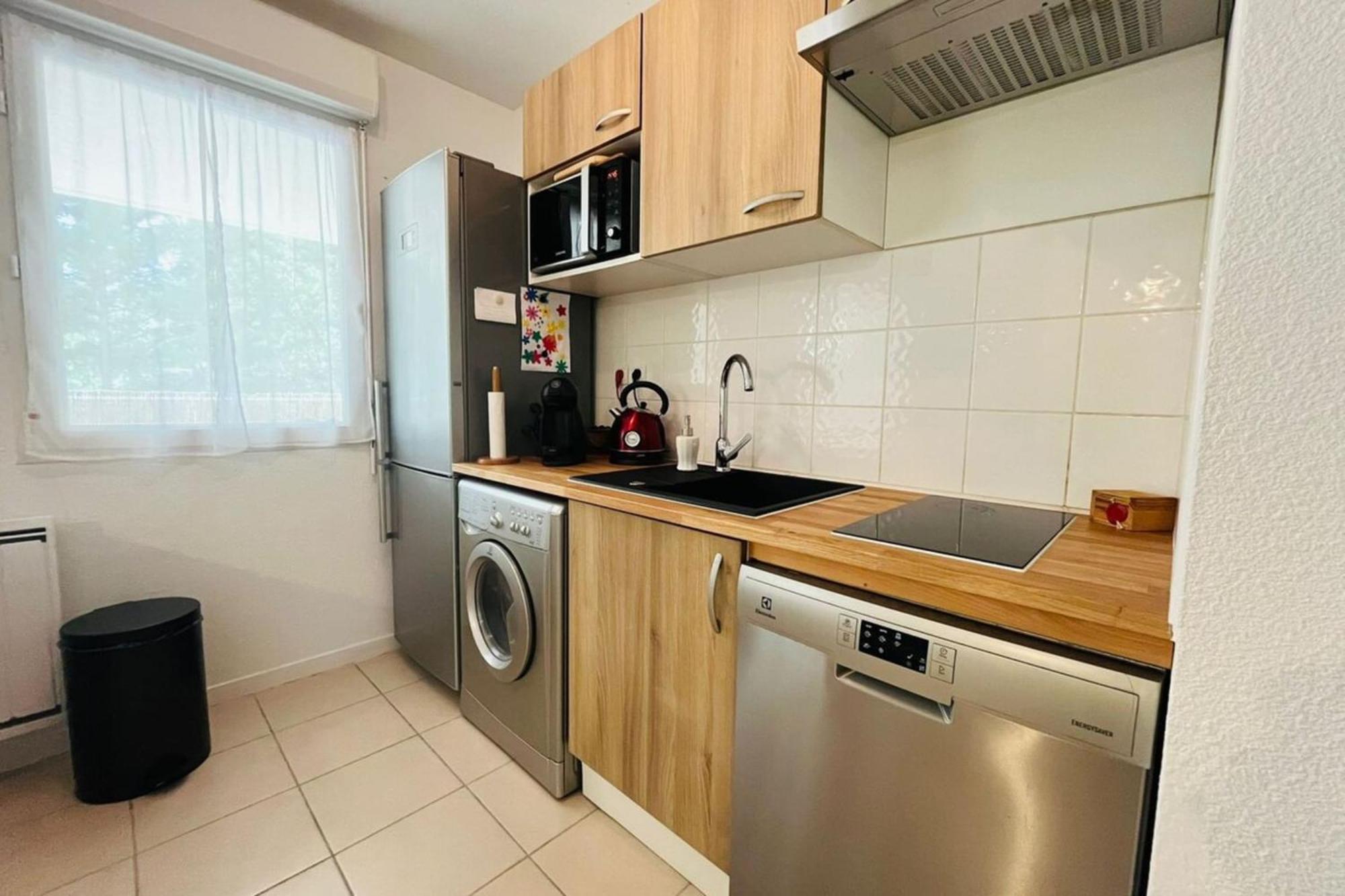 Appartement Le Rimini Terrasse Wifi Parking Prive